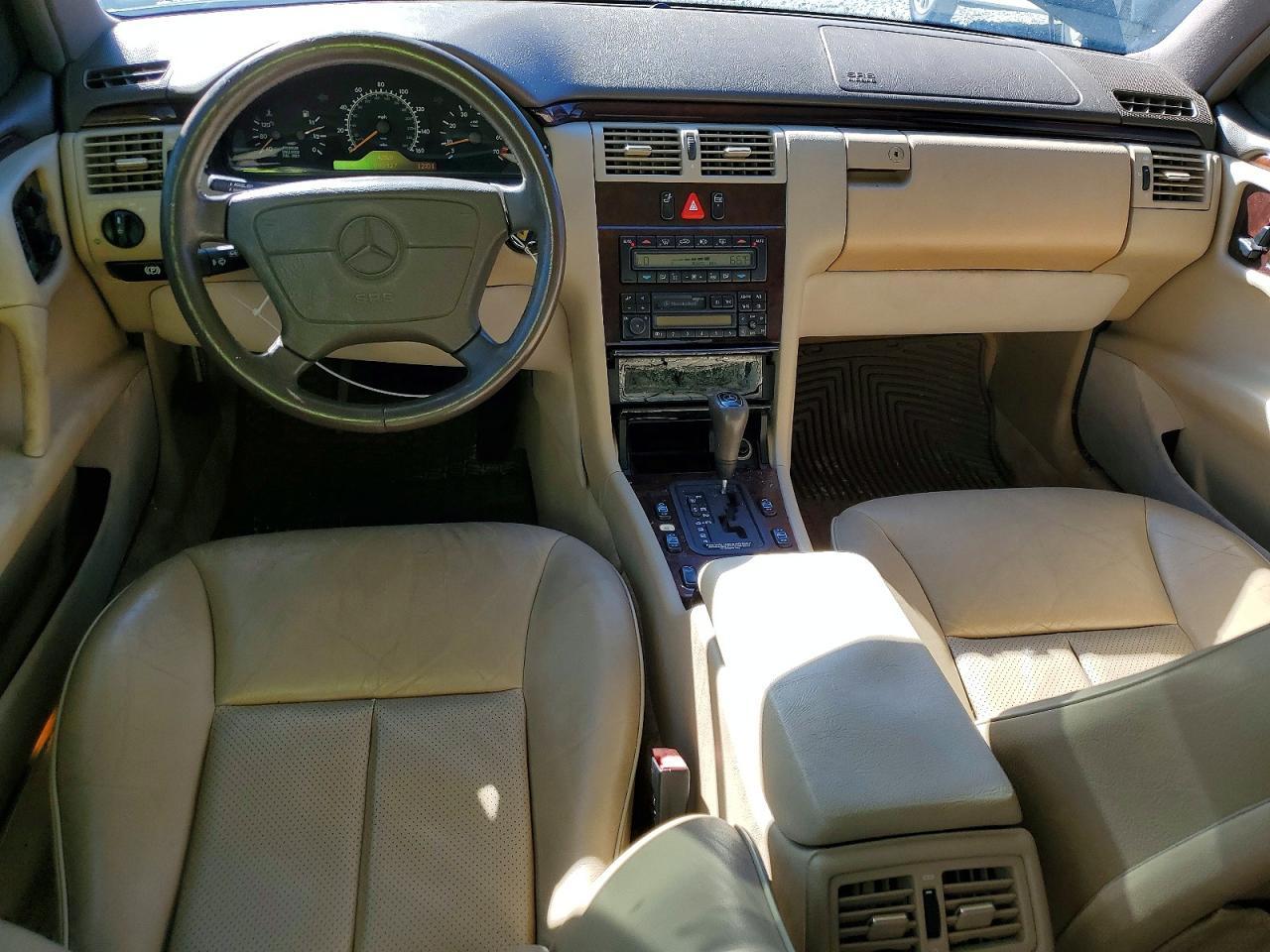 1997 MERCEDES-BENZ E-Class