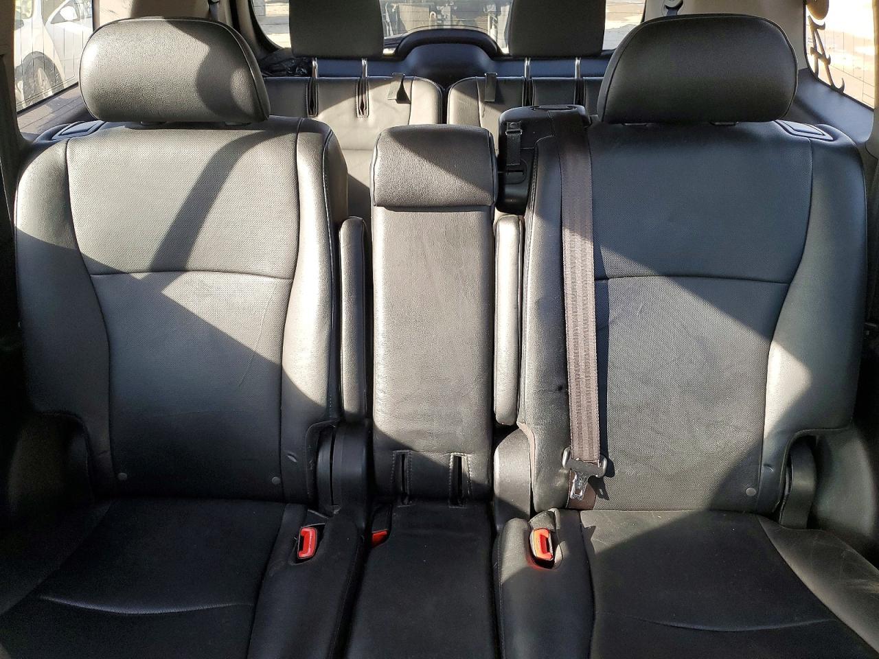 2011 TOYOTA HIGHLANDER