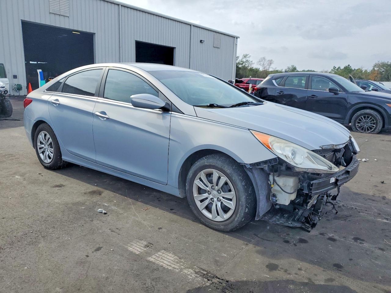 2011 HYUNDAI SONATA