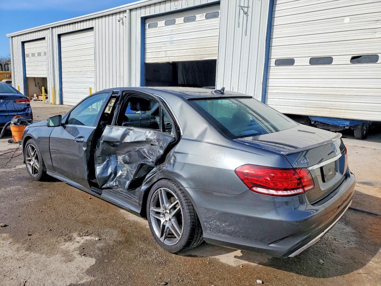 2016 MERCEDES-BENZ E-Class