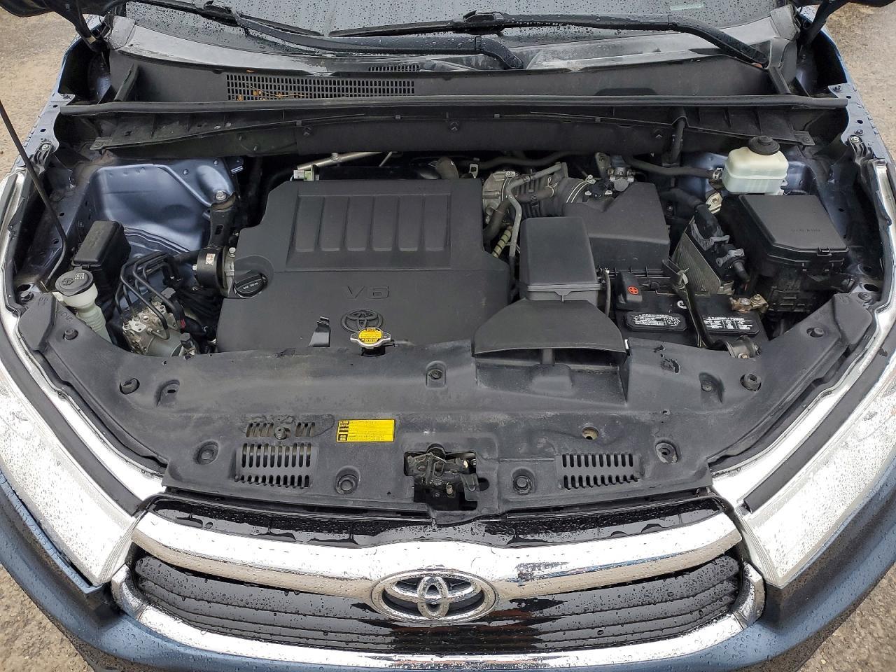 2015 TOYOTA HIGHLANDER