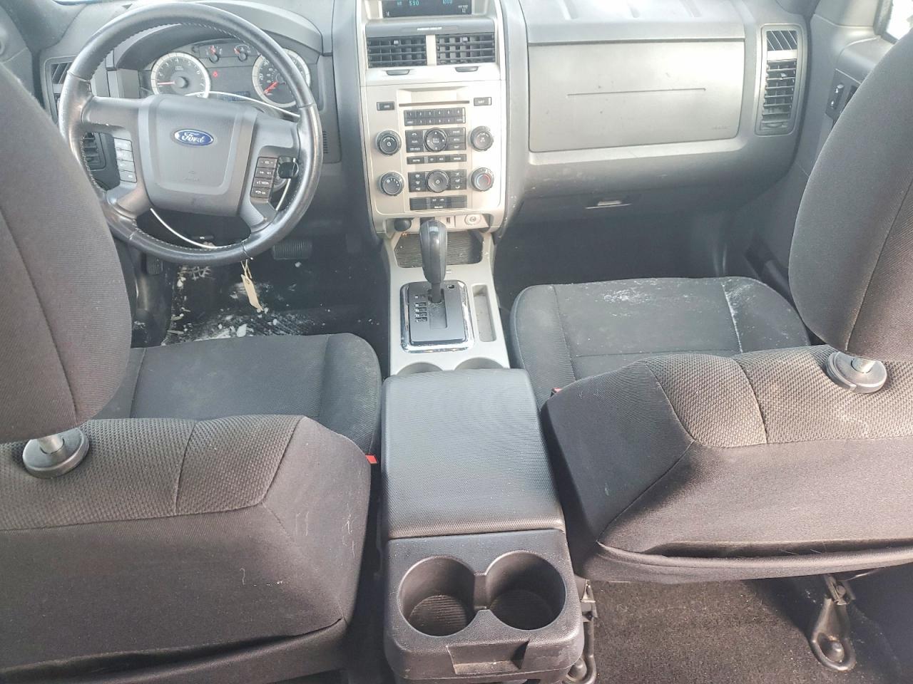 2009 FORD ESCAPE