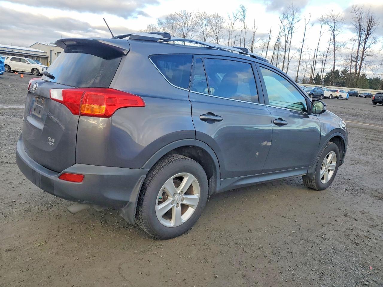 2014 TOYOTA RAV4