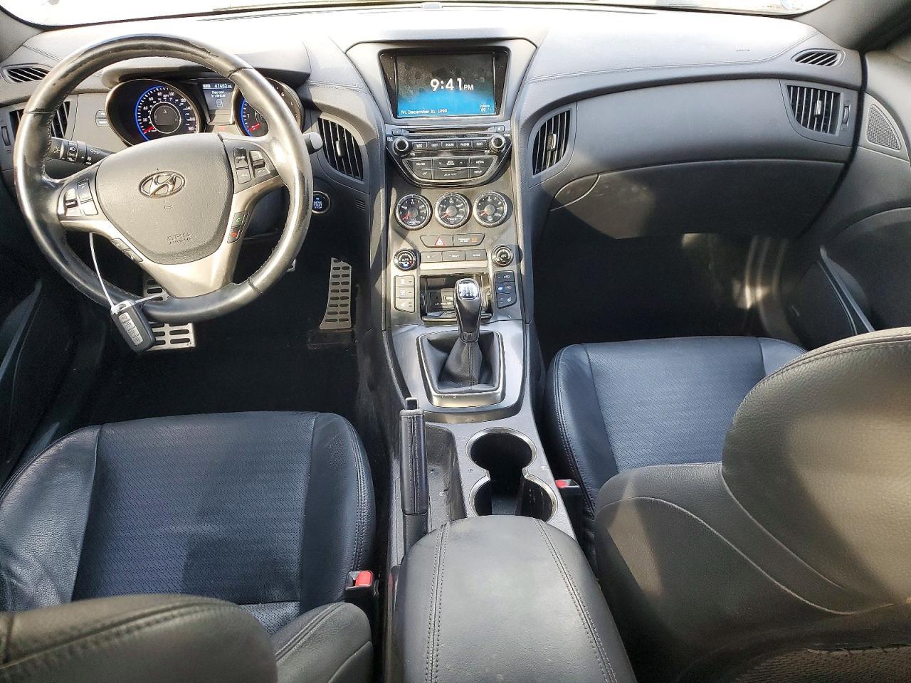 2016 HYUNDAI GENESIS