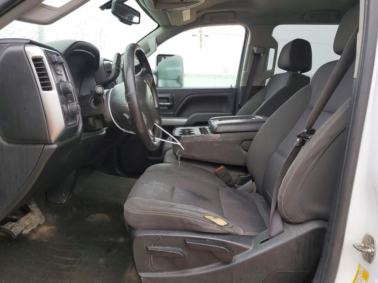 2018 CHEVROLET Silverado