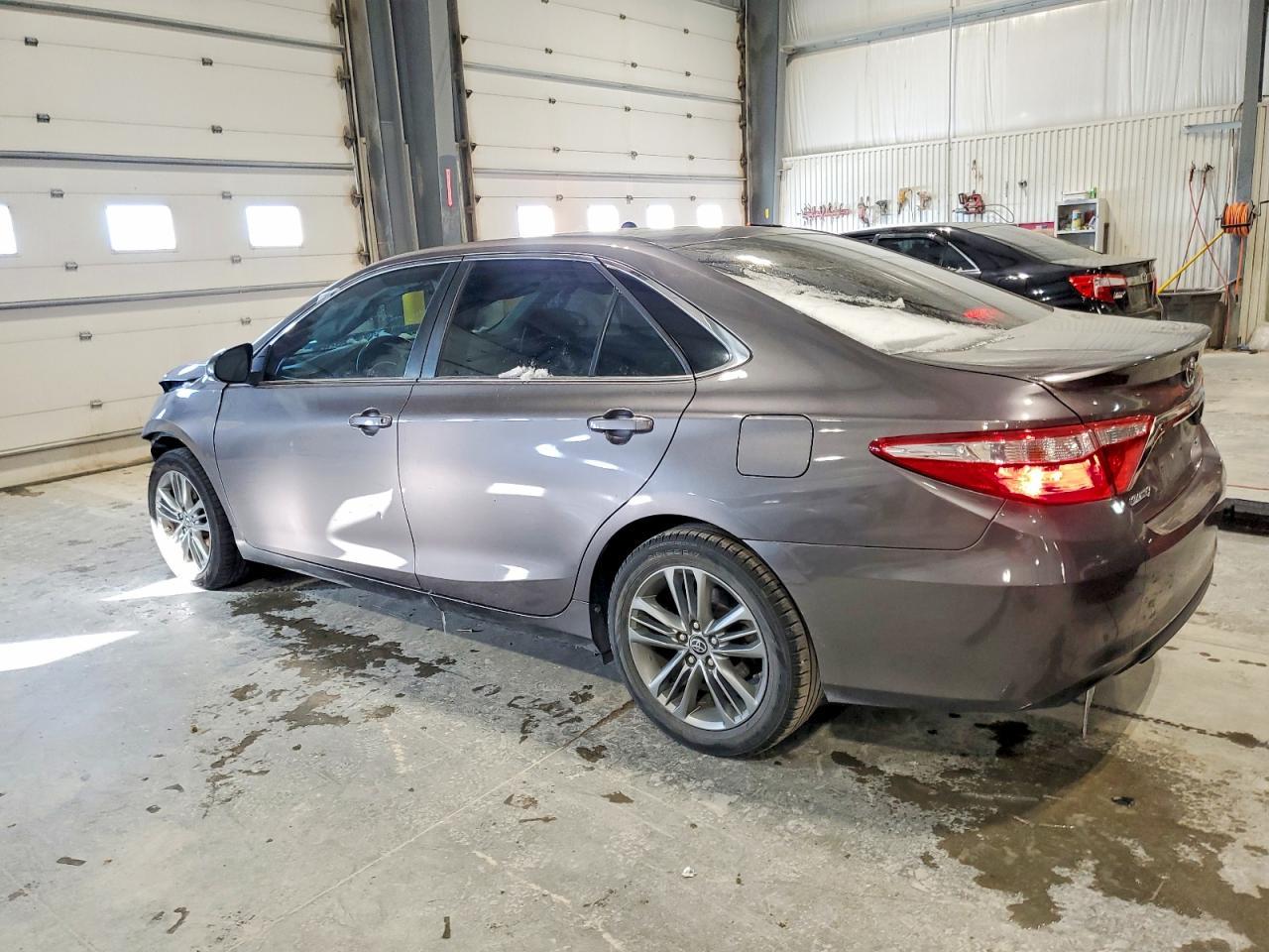 2017 TOYOTA CAMRY