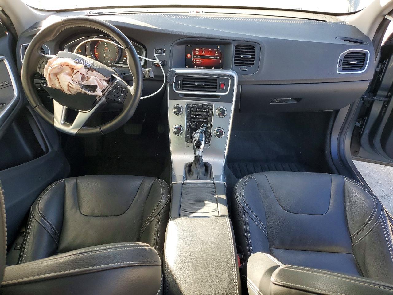 2018 VOLVO S60