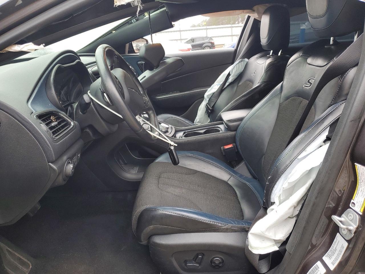 2016 CHRYSLER 200