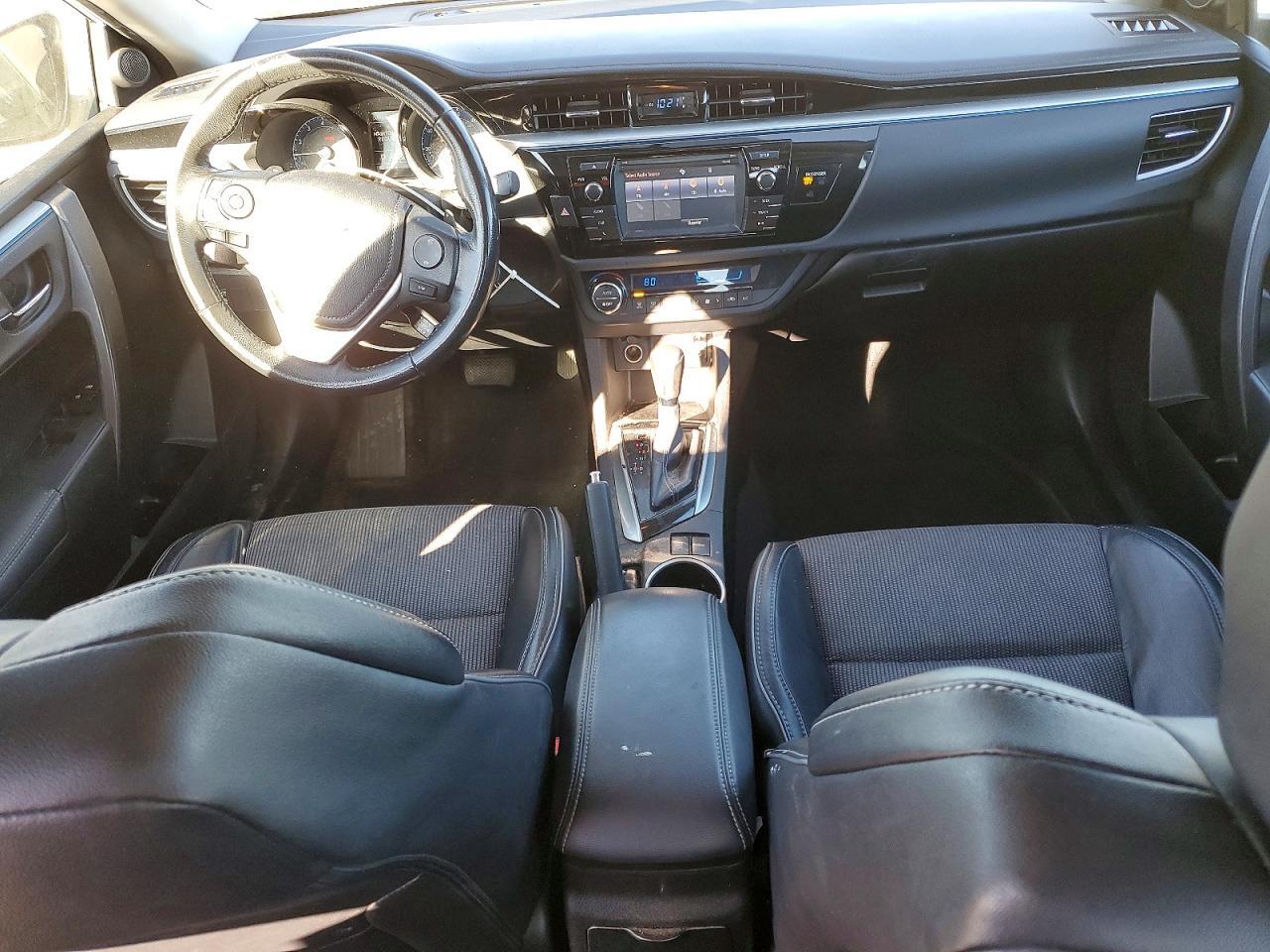 2015 TOYOTA COROLLA