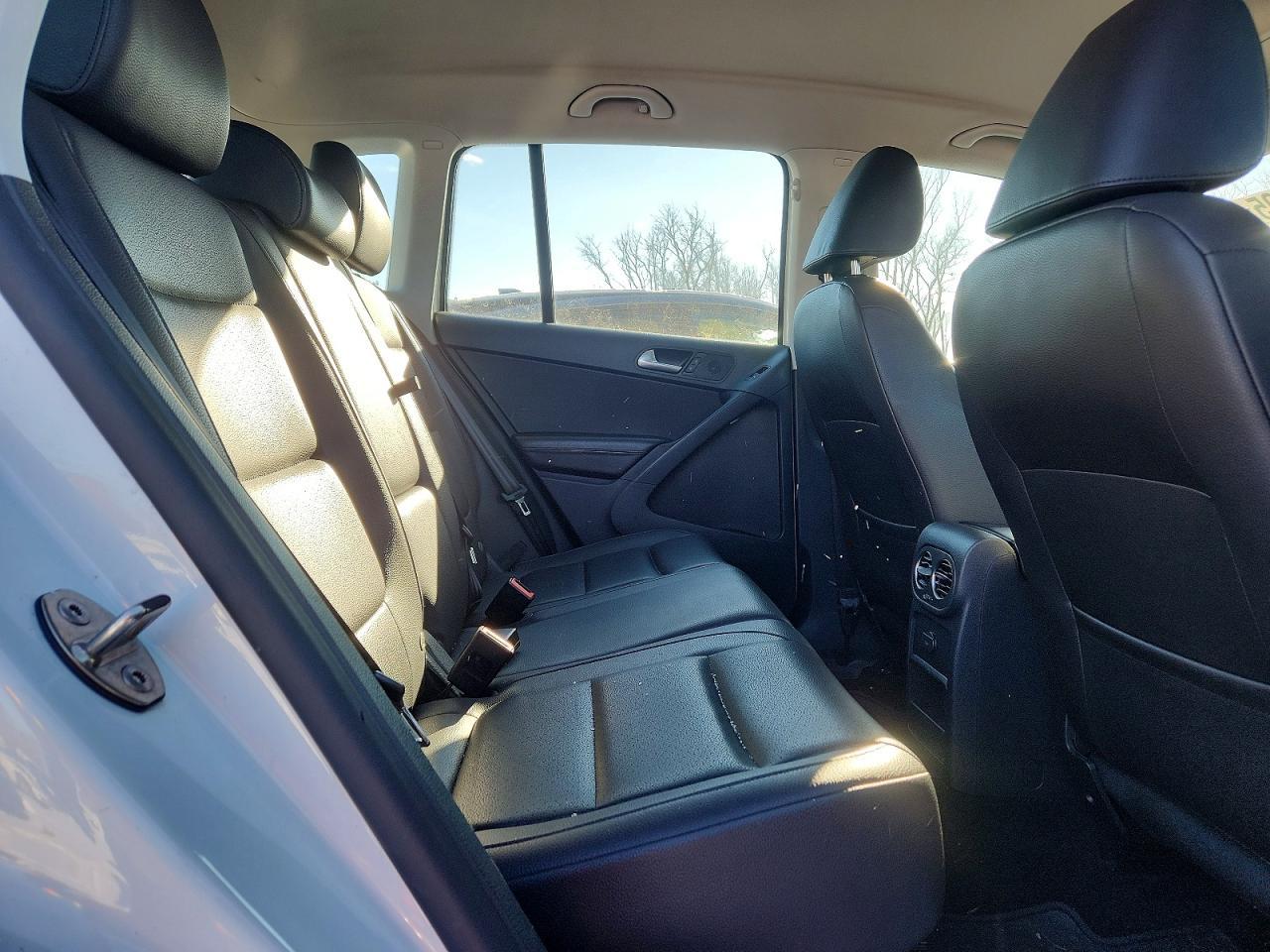 2016 VOLKSWAGEN TIGUAN