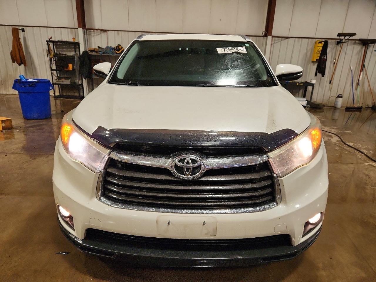 2016 TOYOTA HIGHLANDER