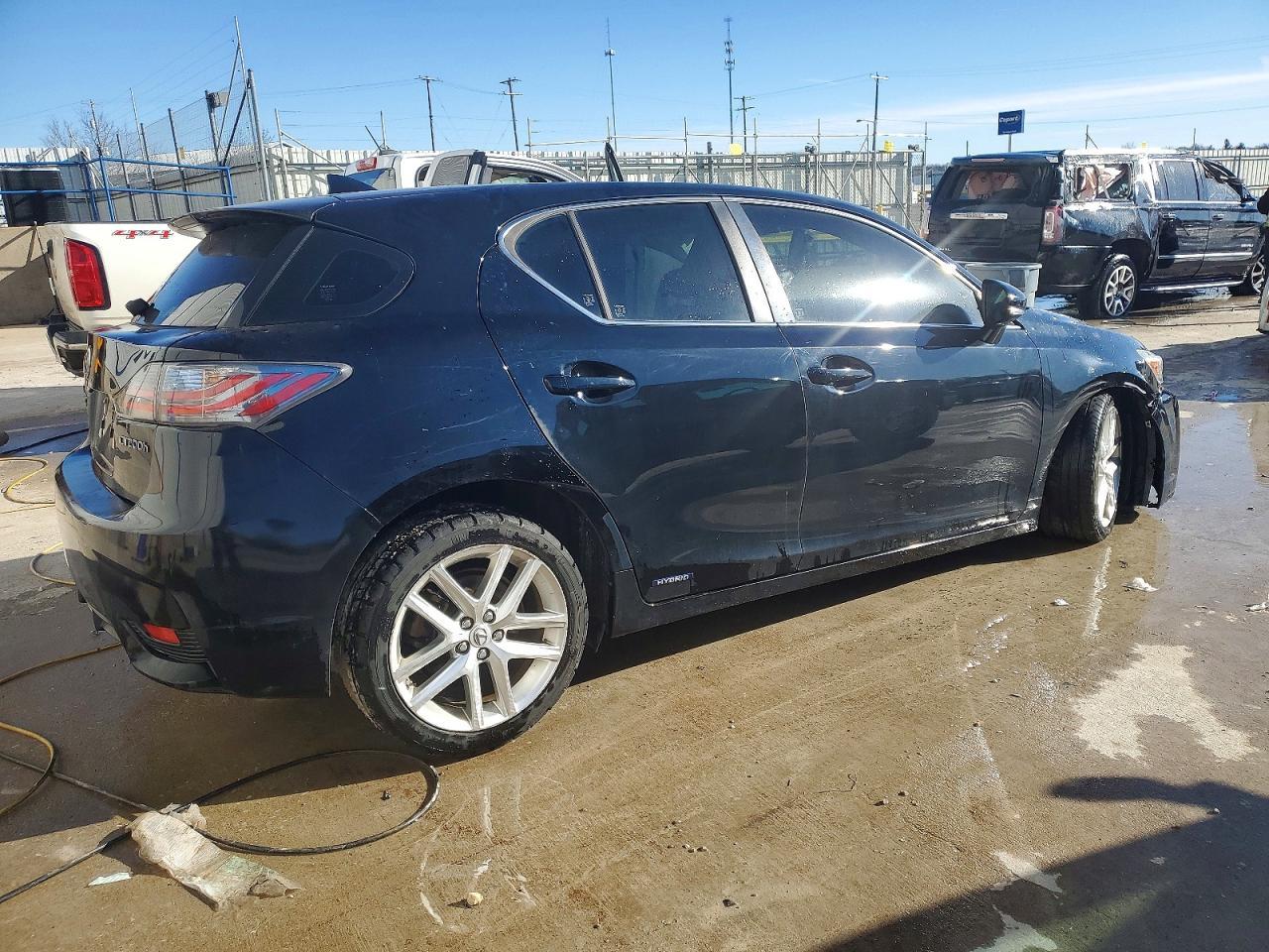 2016 LEXUS CT 200