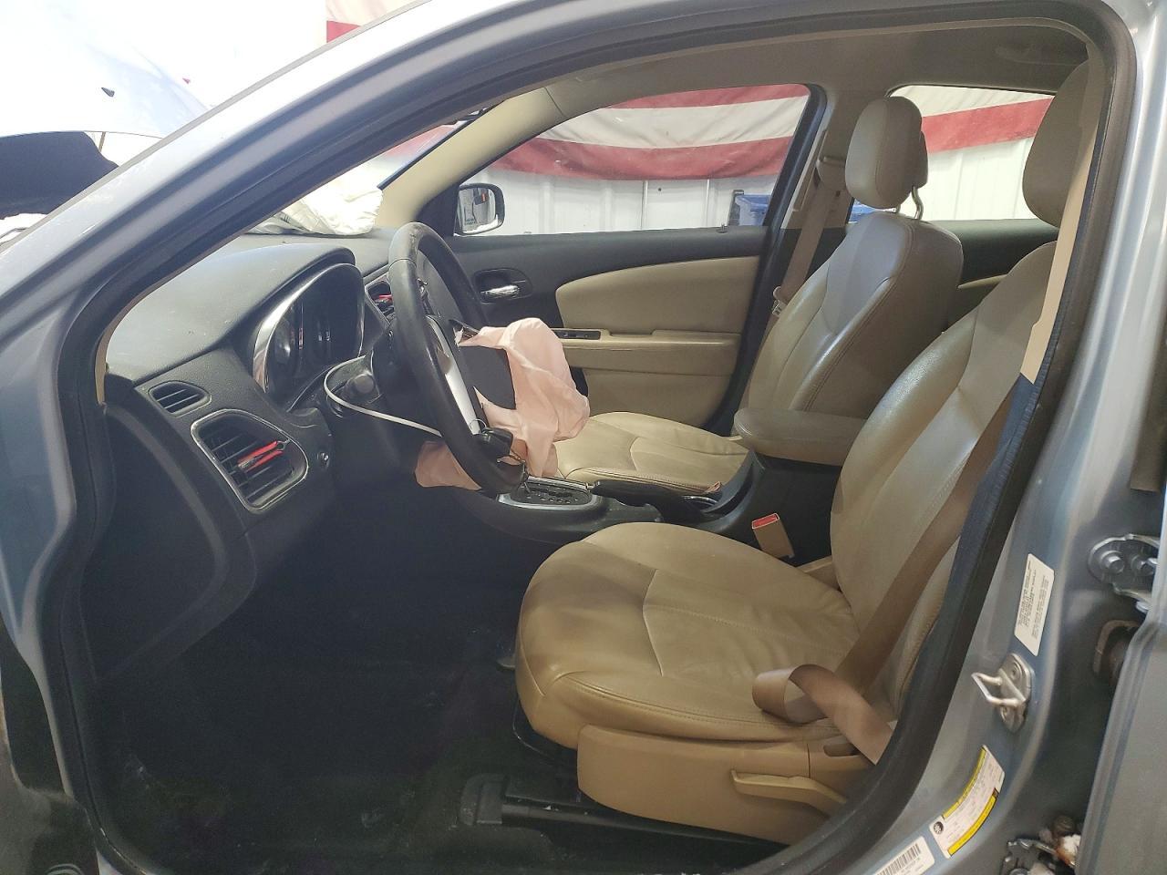 2013 CHRYSLER 200