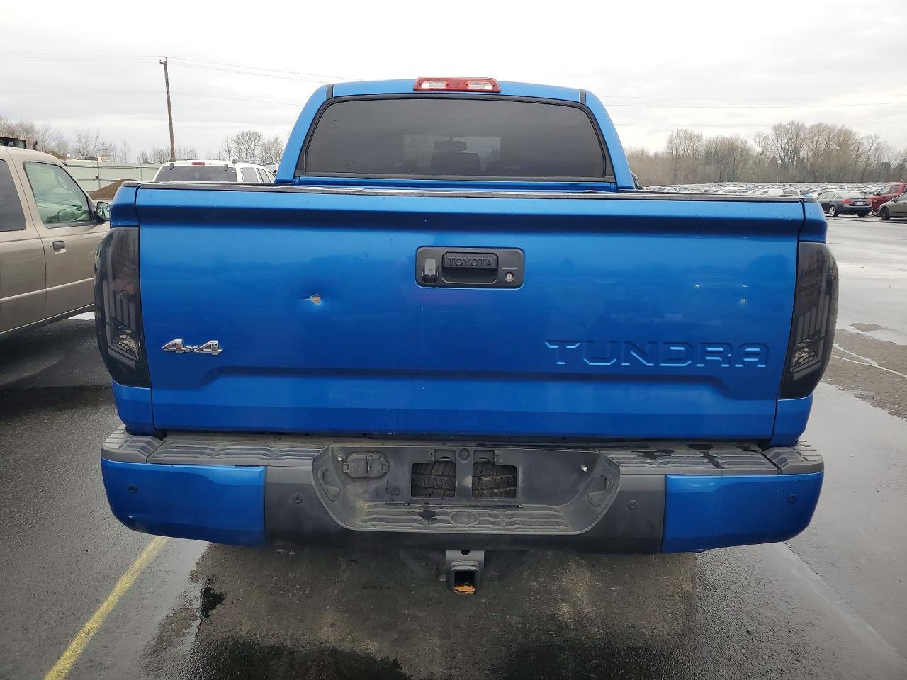2016 TOYOTA TUNDRA