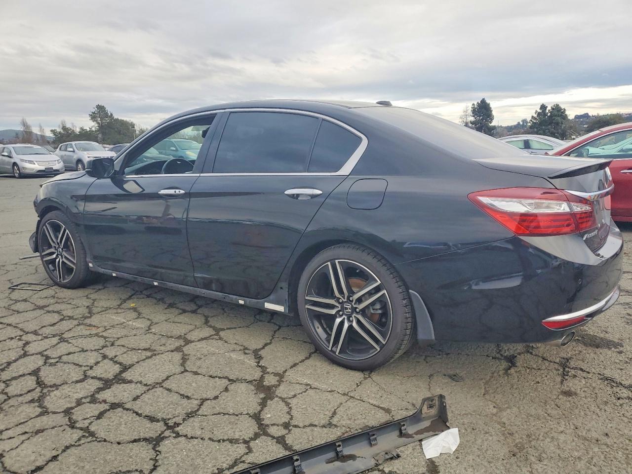 2016 HONDA ACCORD