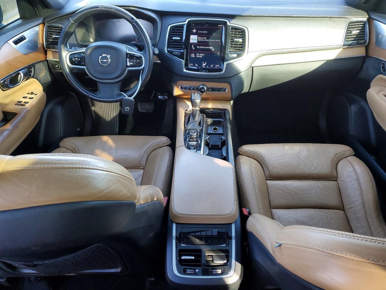 2018 VOLVO XC90