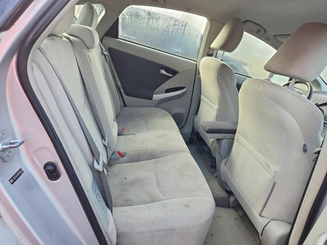 2011 TOYOTA PRIUS