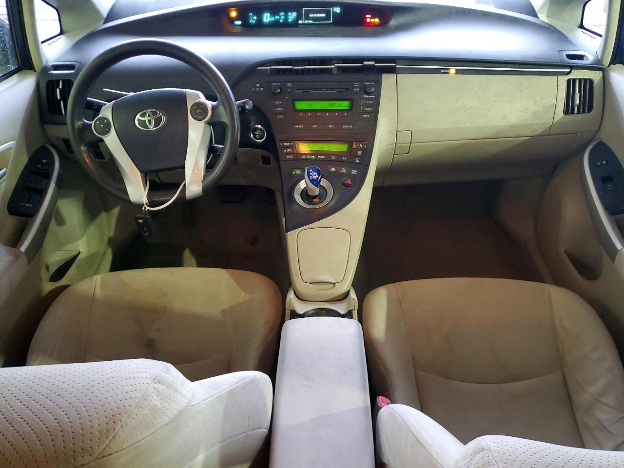 2011 TOYOTA PRIUS