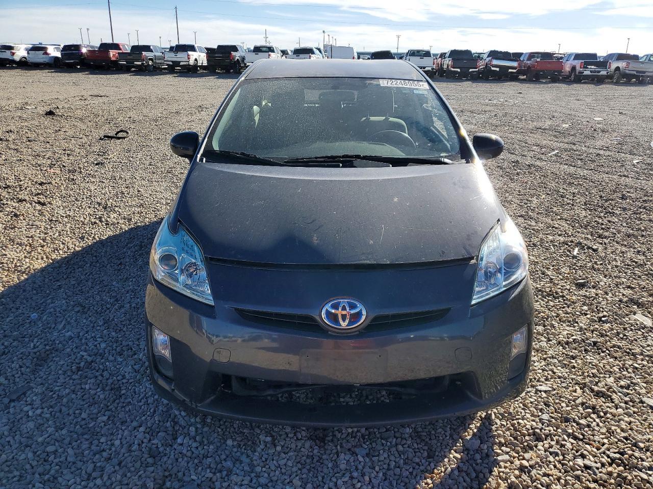 2011 TOYOTA PRIUS
