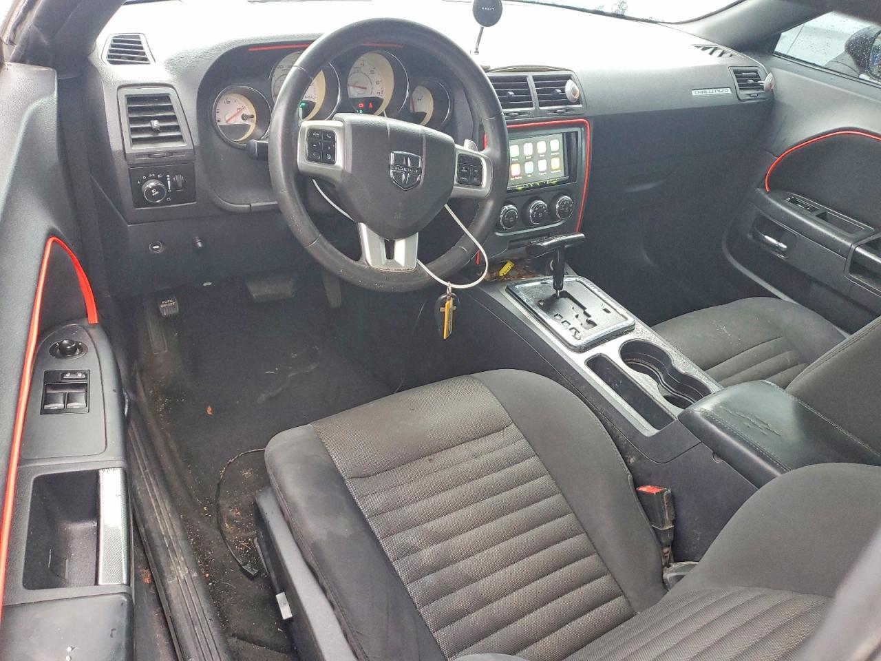 2013 DODGE Challenger