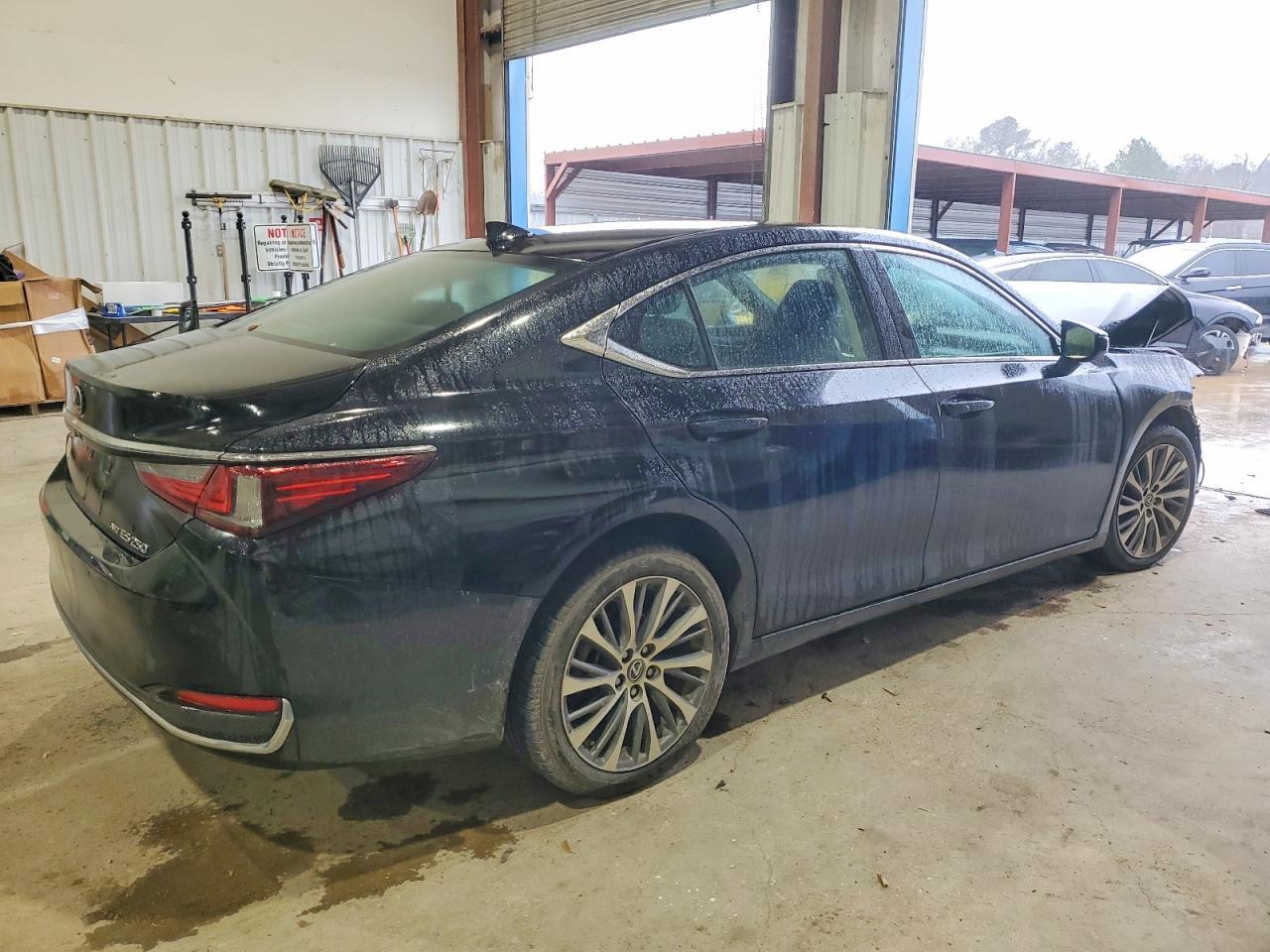 2021 LEXUS ES 250