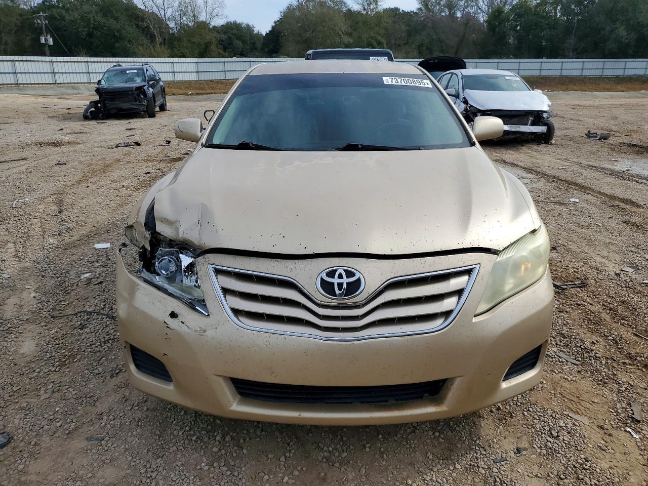 2011 TOYOTA CAMRY