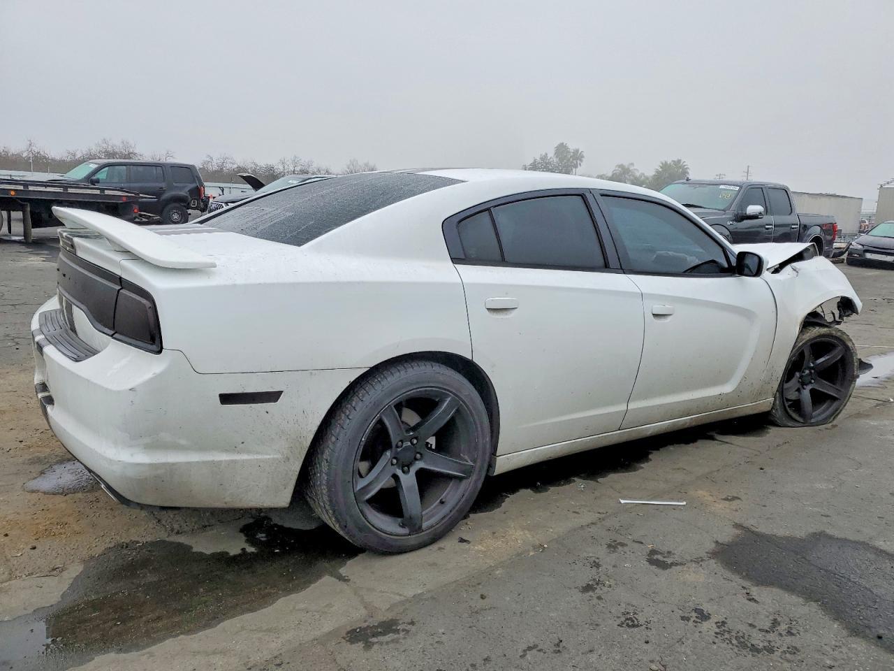 2013 DODGE CHARGER