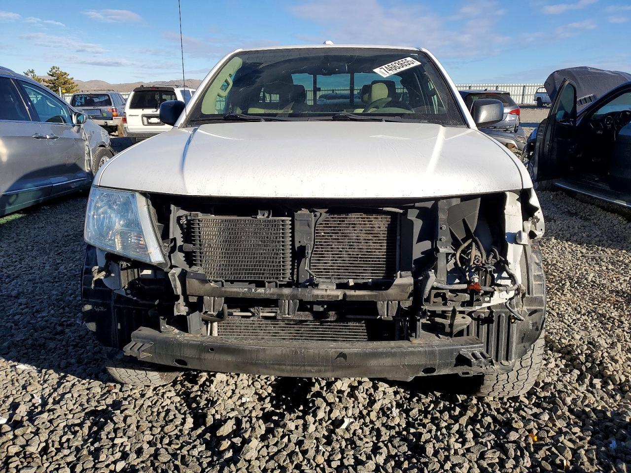 2012 NISSAN Frontier
