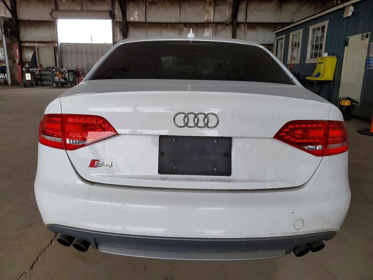 2010 AUDI S4