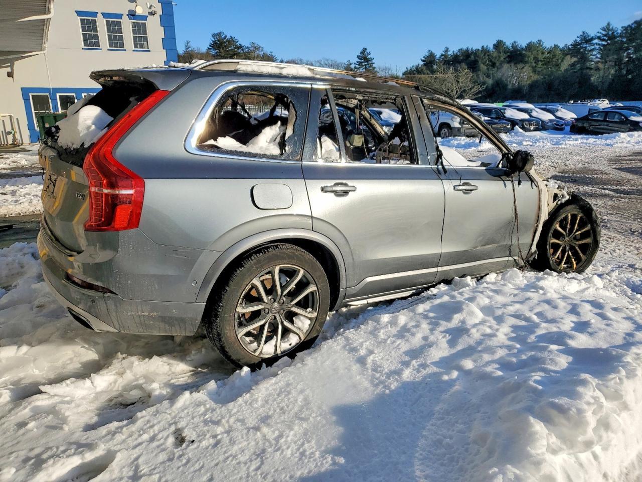 2018 VOLVO XC90