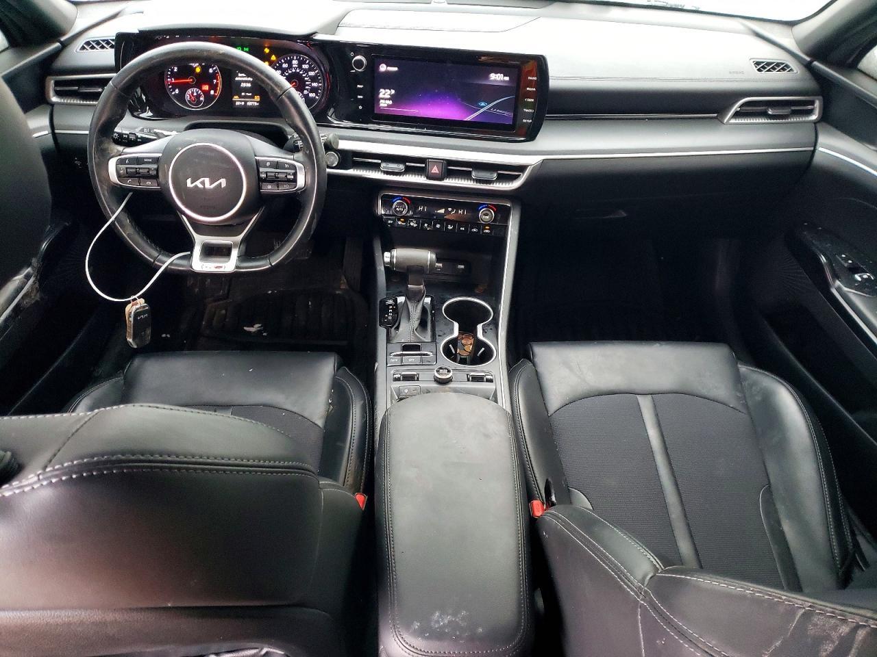 2022 KIA K5