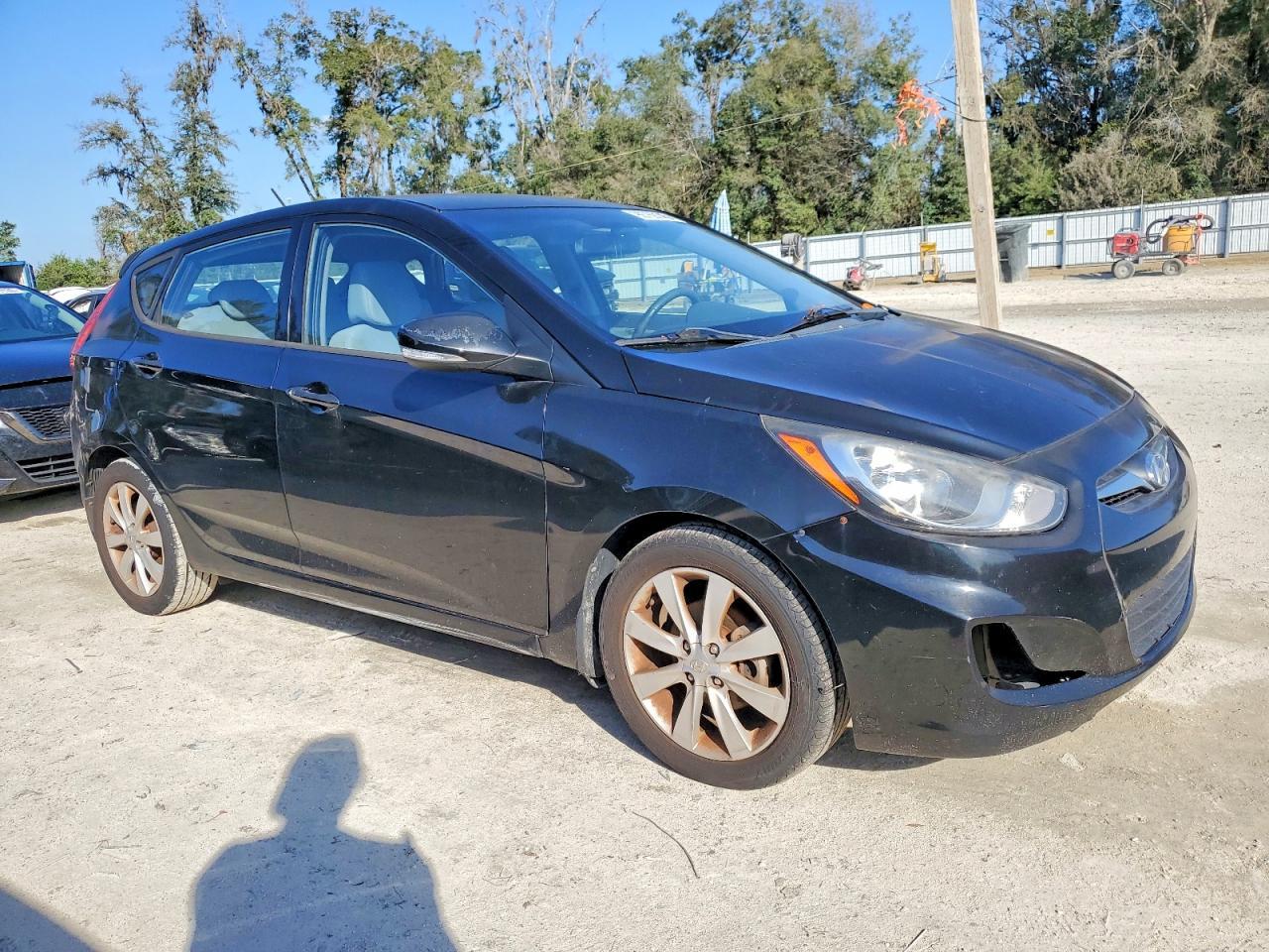 2013 HYUNDAI ACCENT