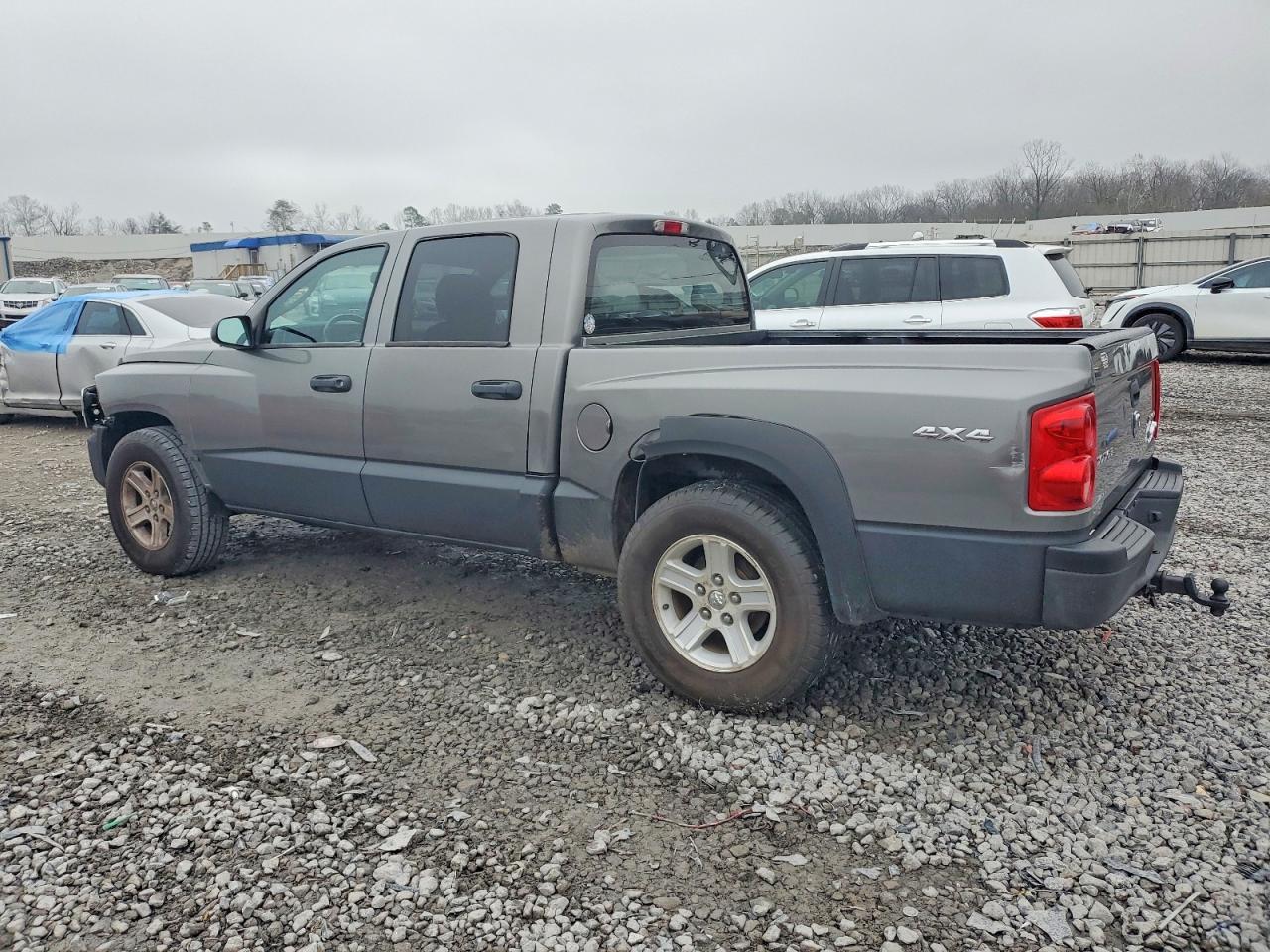 2011 DODGE Dakota
