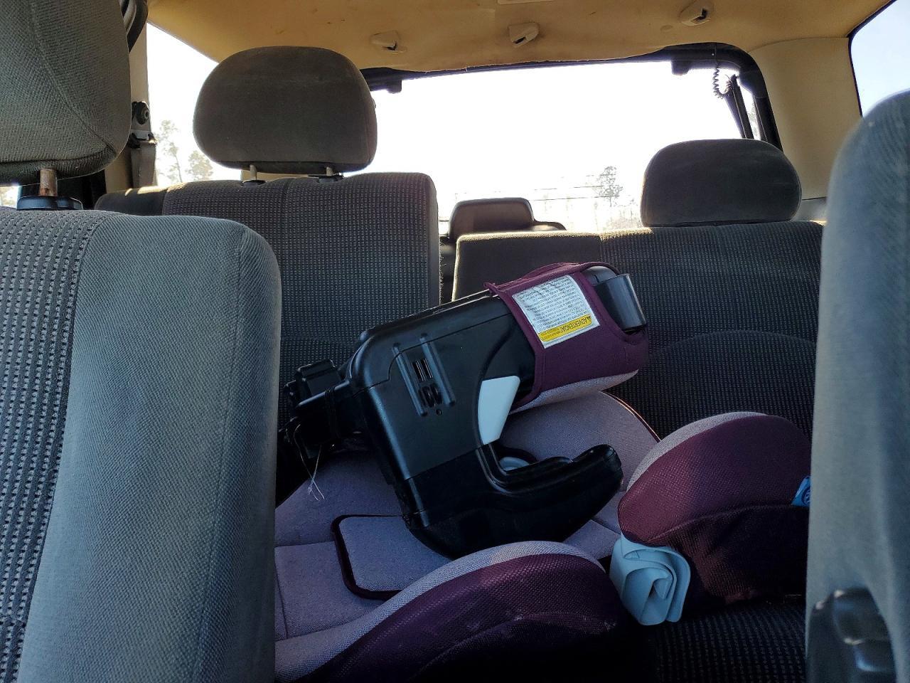 2003 MAZDA Tribute