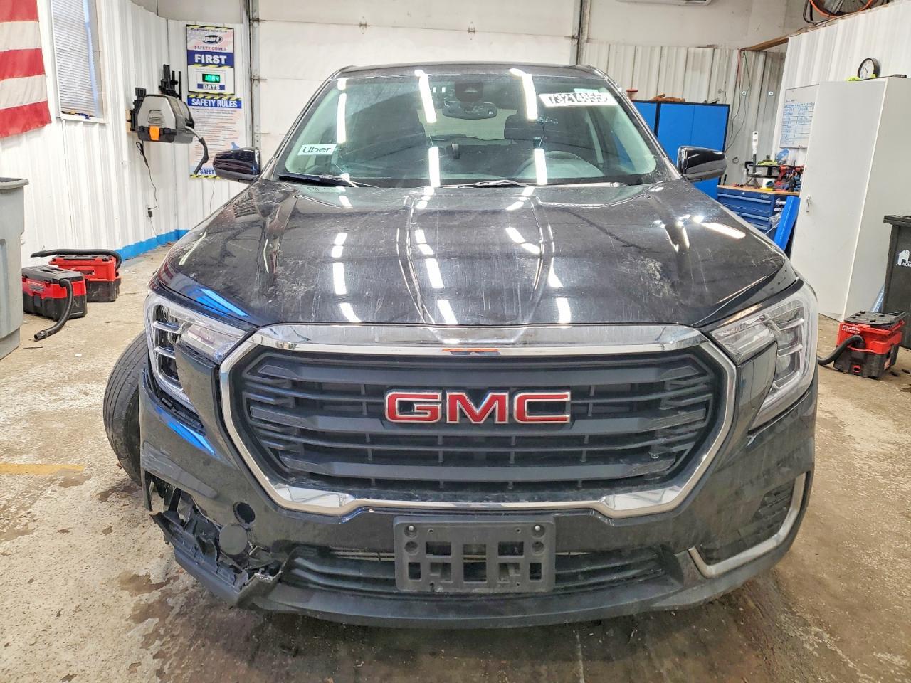 2024 GMC Terrain