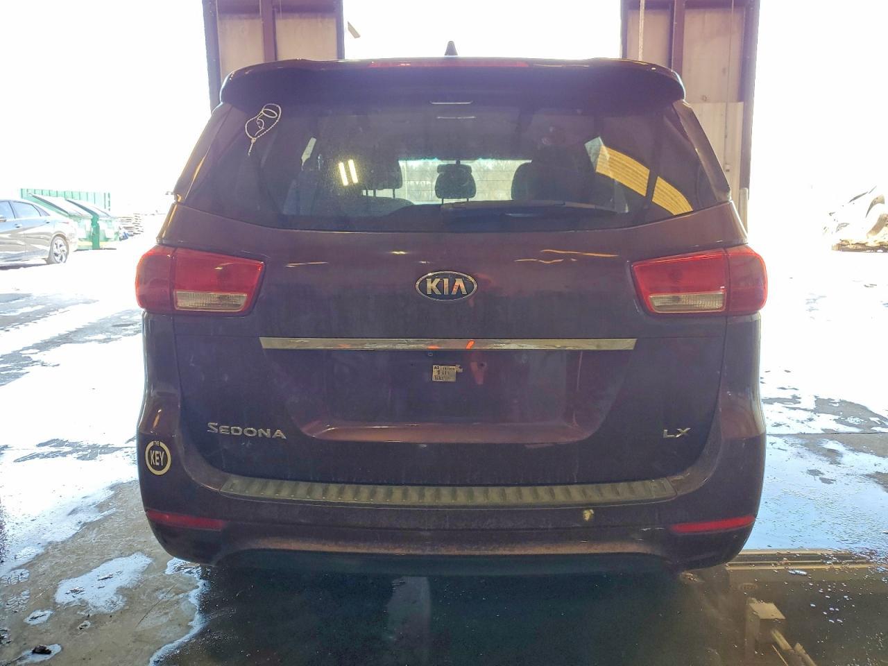 2016 KIA SEDONA