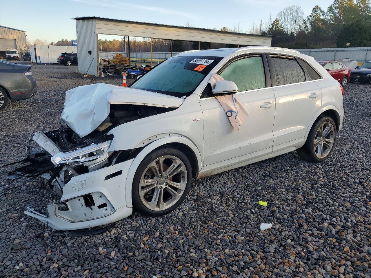 2017 AUDI Q3