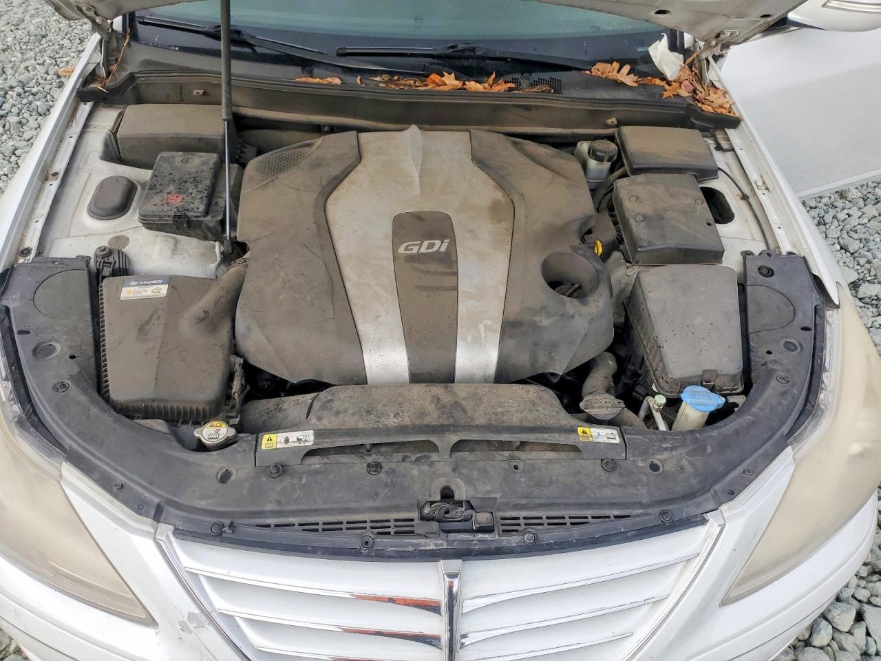 2013 HYUNDAI GENESIS