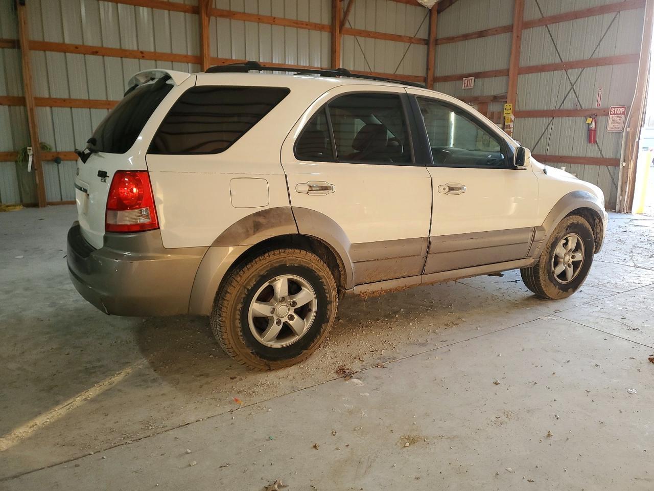 2005 KIA SORENTO