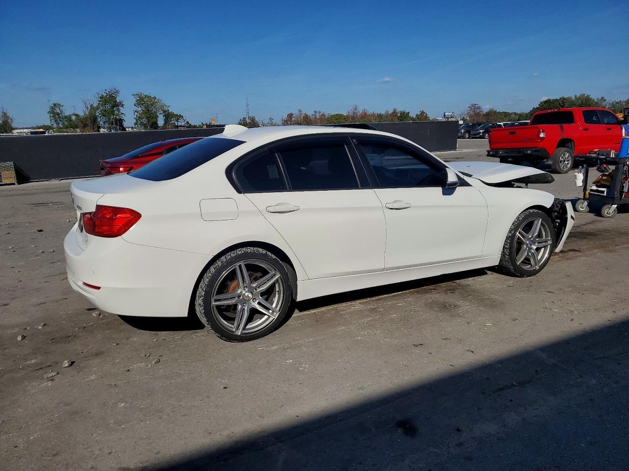 2013 BMW 3 SERIES