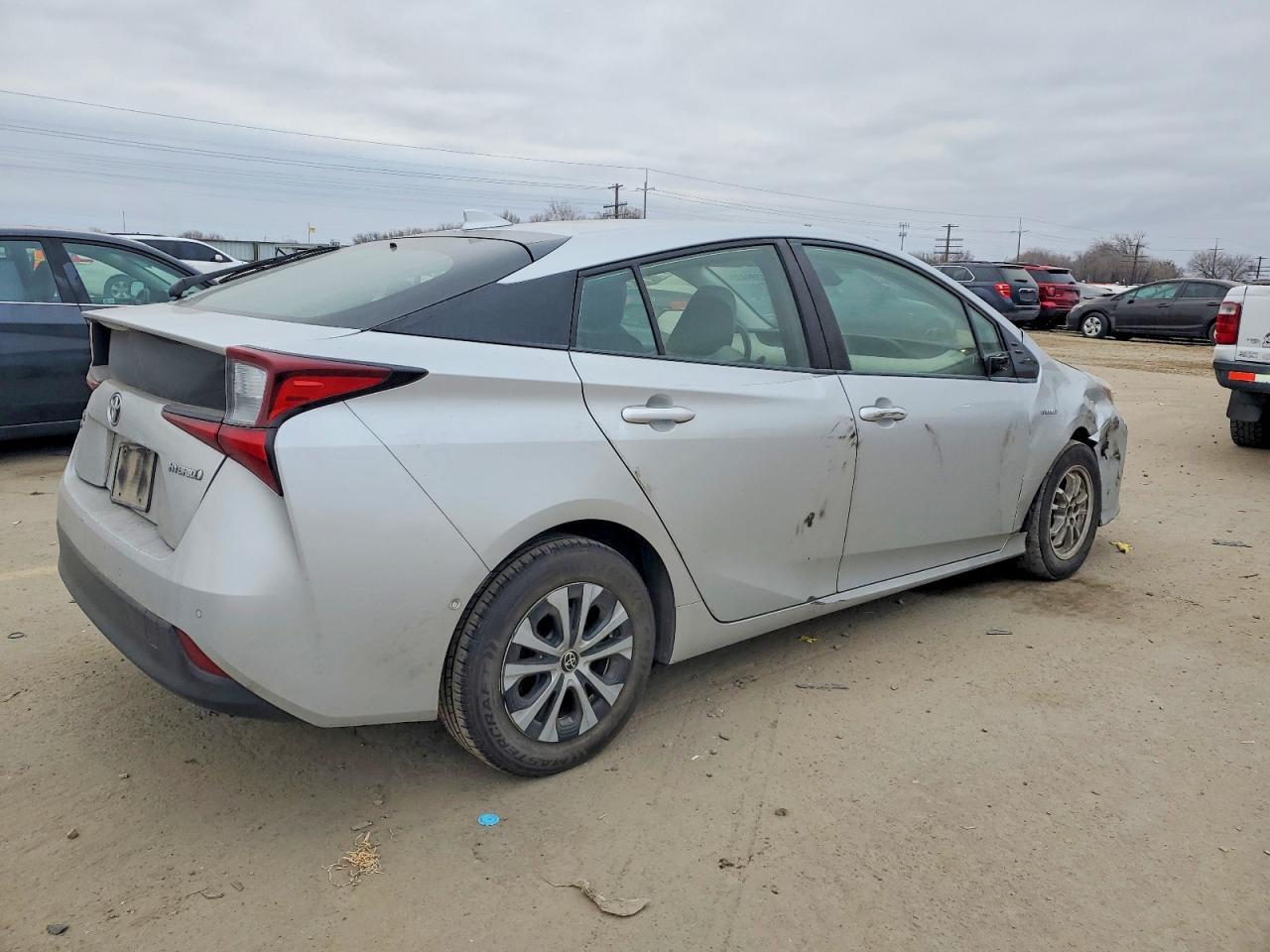 2019 TOYOTA PRIUS