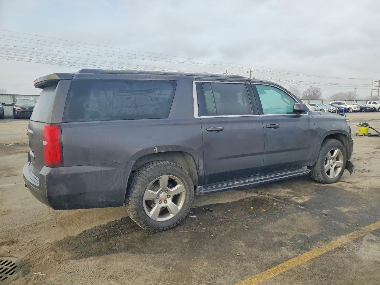2017 CHEVROLET Suburban