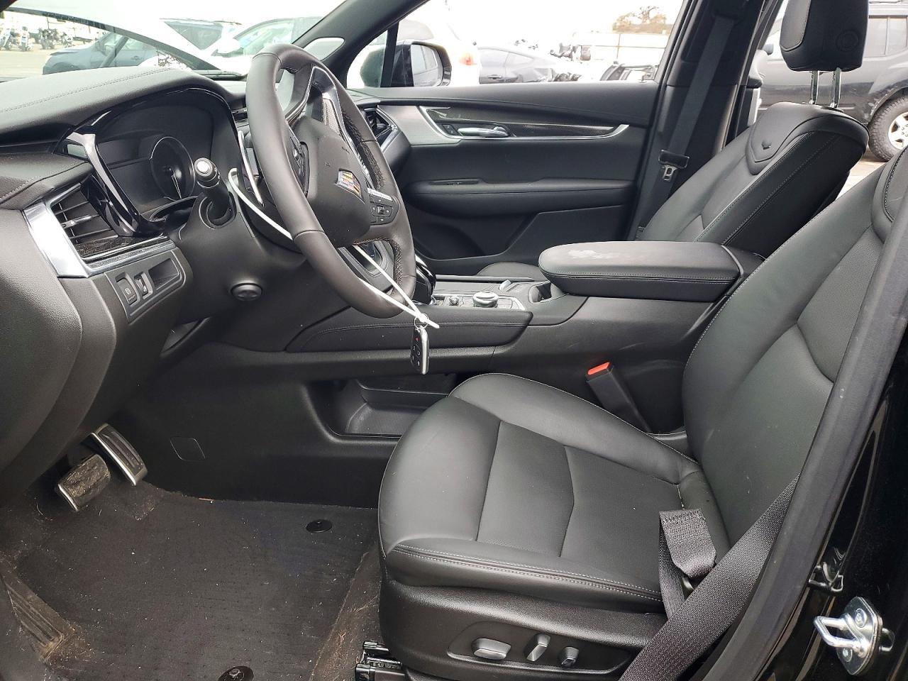 2025 CADILLAC XT6