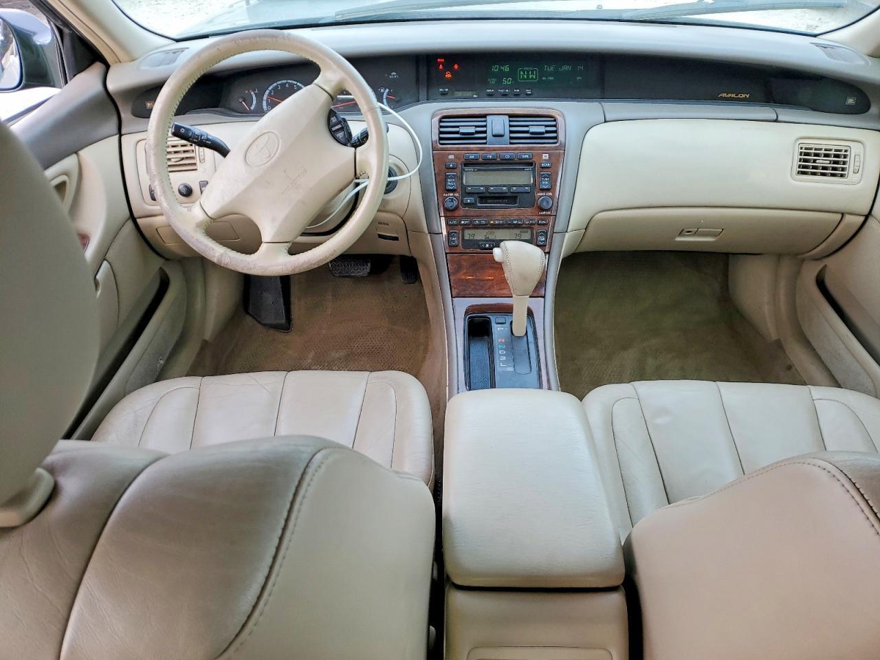 2001 TOYOTA Avalon