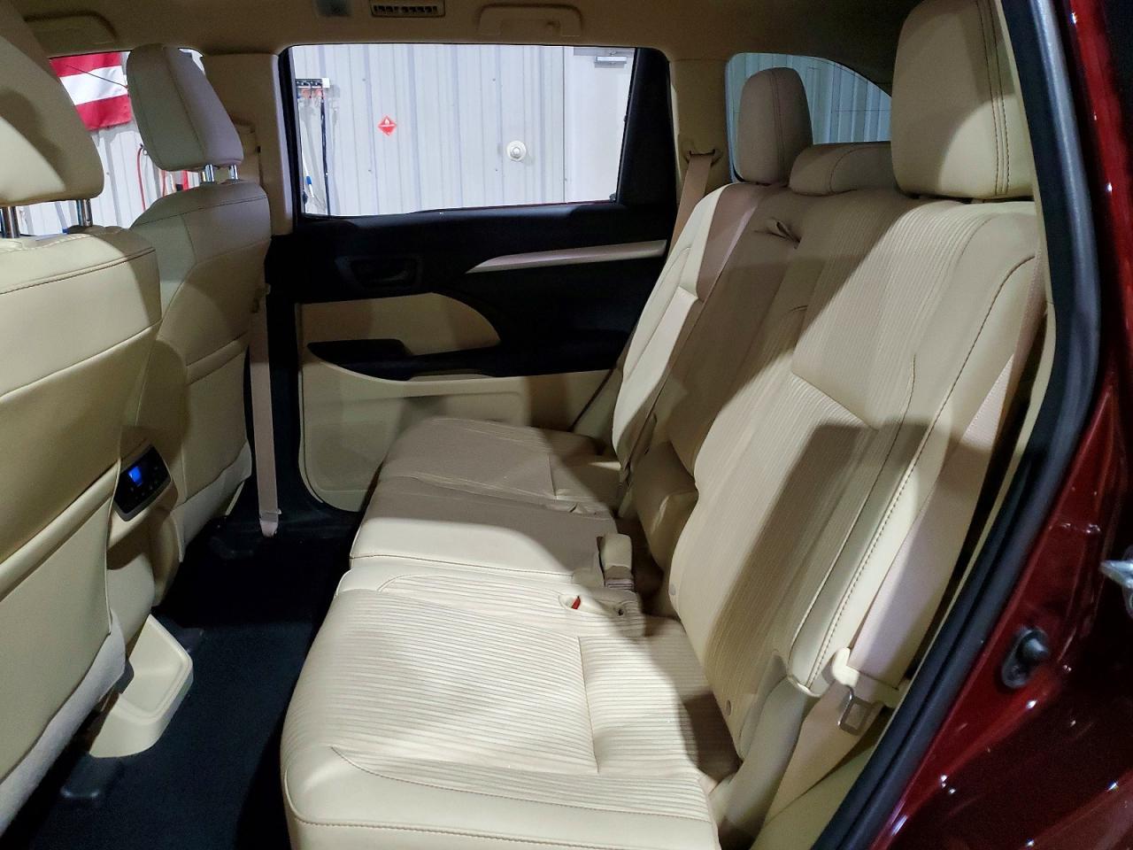 2015 TOYOTA HIGHLANDER