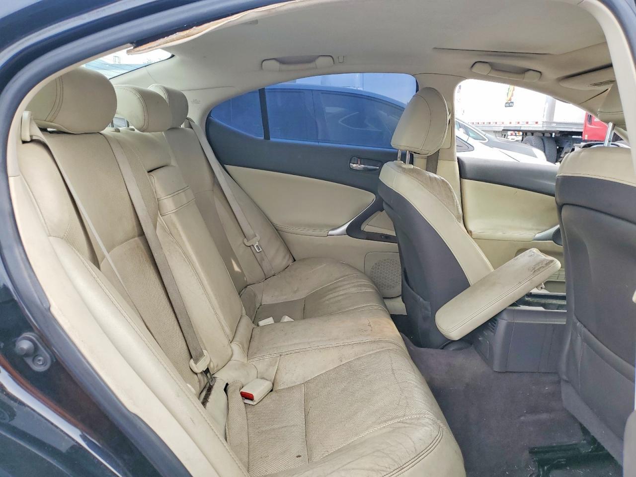 2012 LEXUS IS 250