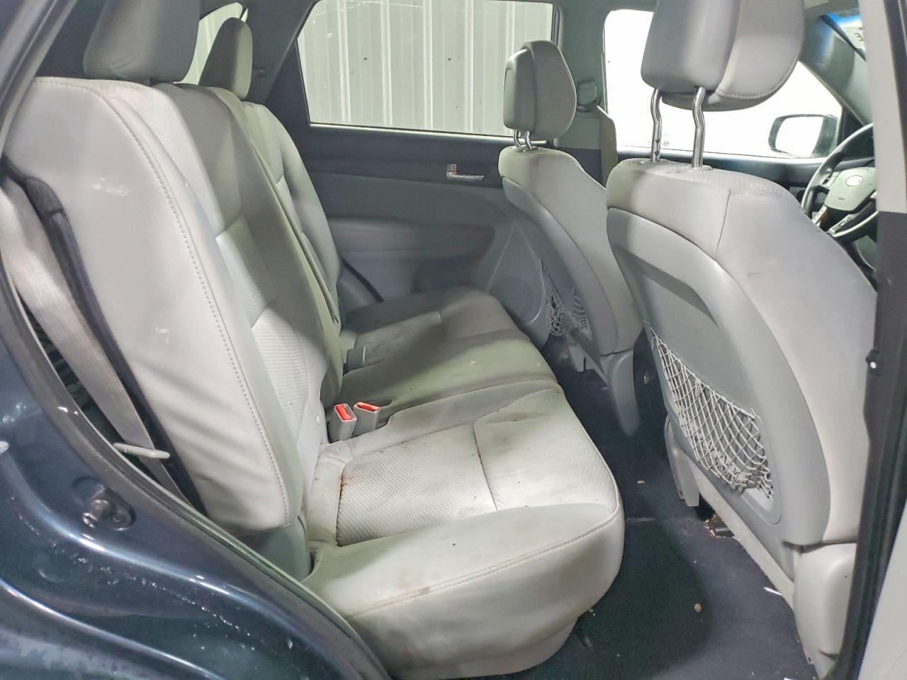 2011 KIA SORENTO