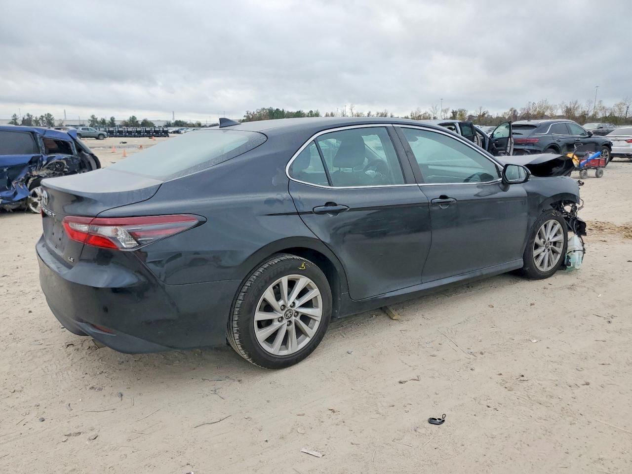 2022 TOYOTA CAMRY