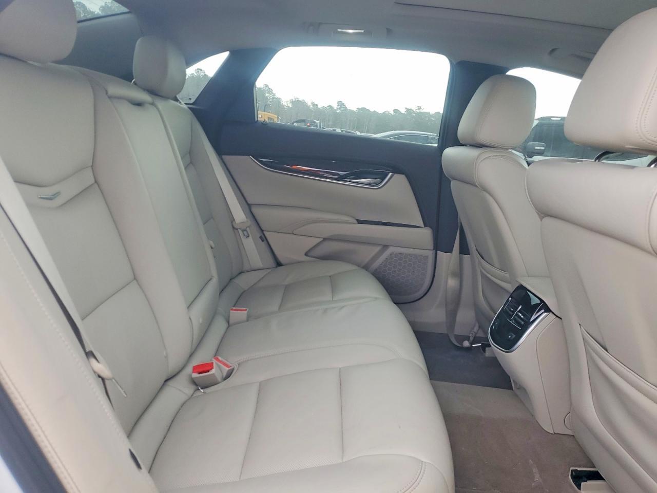 2016 CADILLAC XTS