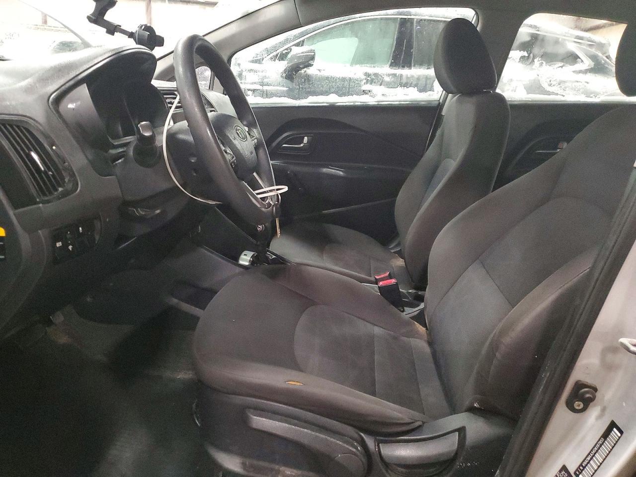 2013 KIA RIO